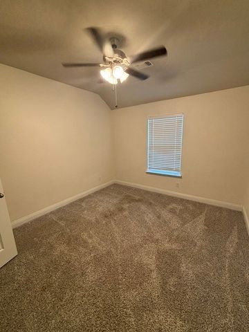 305 Sunnyside Drive, Trenton, TX 75490