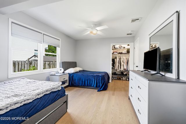 704 Dow Avenue, Oakhurst, NJ 07755