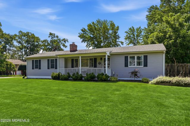 704 Dow Avenue, Oakhurst, NJ 07755