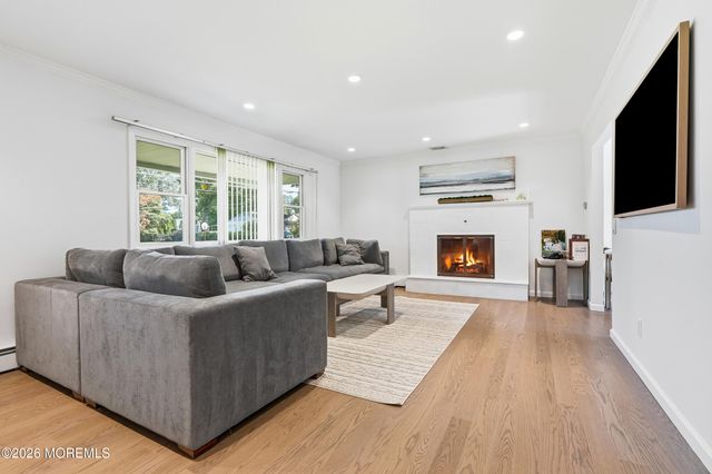 704 Dow Avenue, Oakhurst, NJ 07755