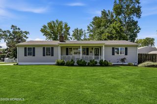 704 Dow Avenue, Oakhurst, NJ 07755