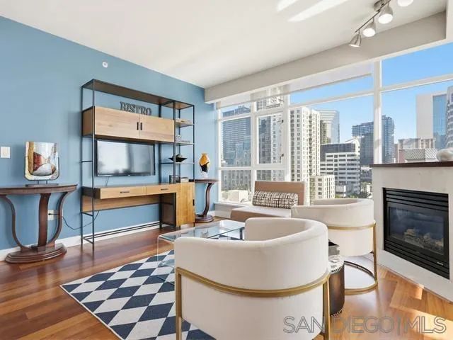 1199 Pacific Hwy 1303, San Diego, CA 92101