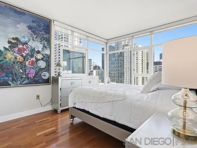 1199 Pacific Hwy 1303, San Diego, CA 92101