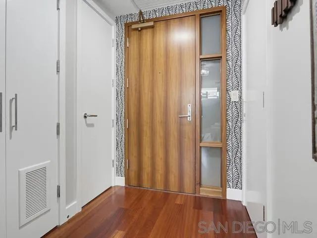 1199 Pacific Hwy 1303, San Diego, CA 92101