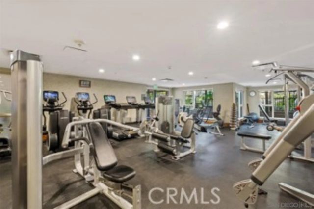 1199 Pacific Hwy 1303, San Diego, CA 92101