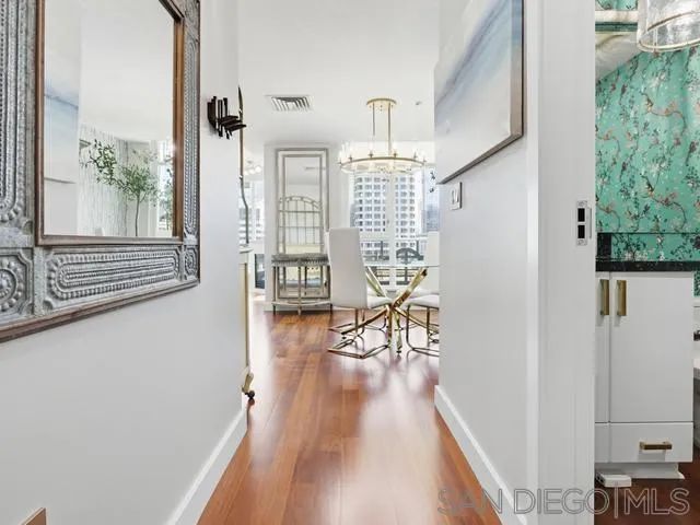 1199 Pacific Hwy 1303, San Diego, CA 92101