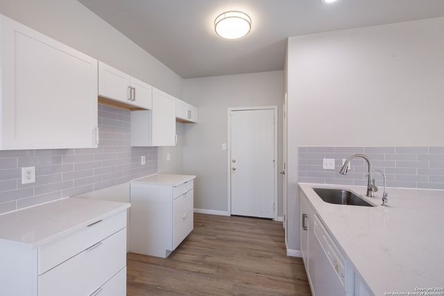 7211 Falcon Trail, San Antonio, TX 78227