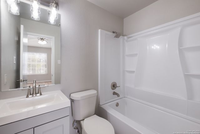 7211 Falcon Trail, San Antonio, TX 78227