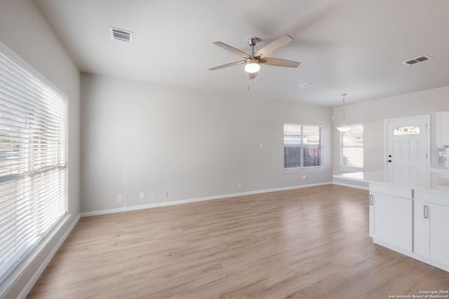 7211 Falcon Trail, San Antonio, TX 78227