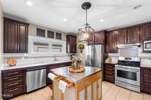 17461 Wyndale Road, Abingdon, VA 24210