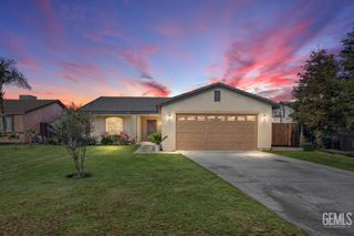 1102 Astor Avenue, Bakersfield, CA 93307