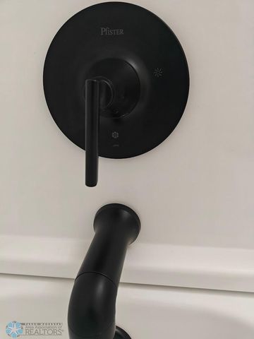 1309 16th Avenue S, Moorhead, MN 56560