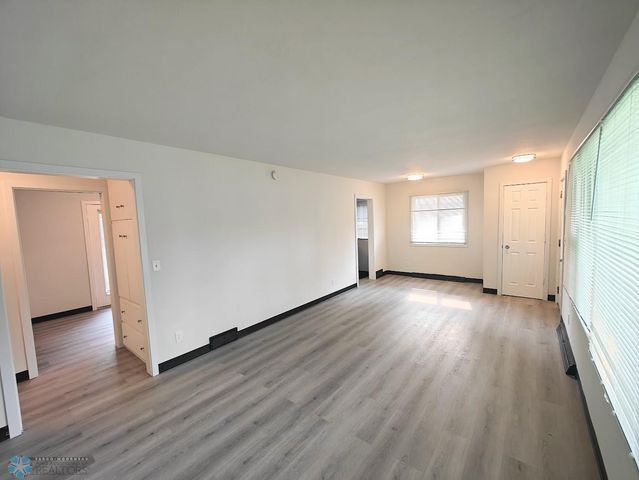 1309 16th Avenue S, Moorhead, MN 56560