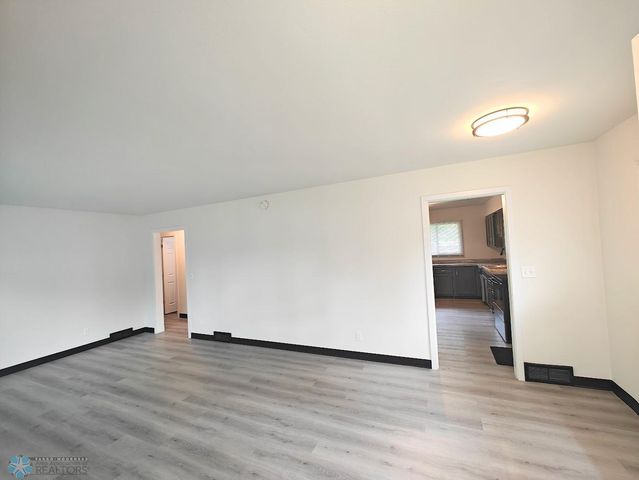 1309 16th Avenue S, Moorhead, MN 56560