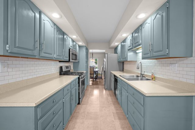 1639 Sioux Trail, Niles, MI 49120