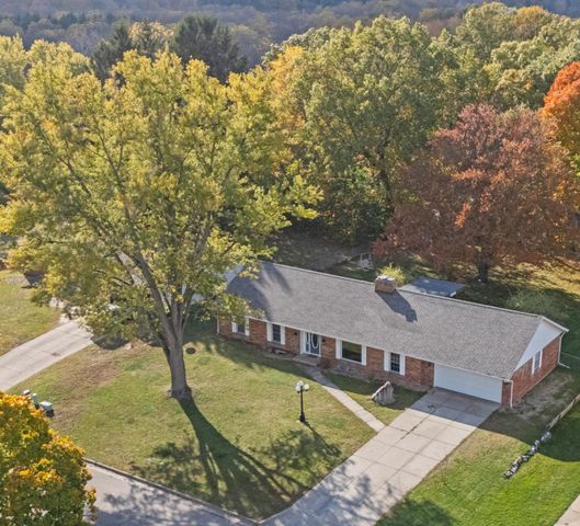 1639 Sioux Trail, Niles, MI 49120