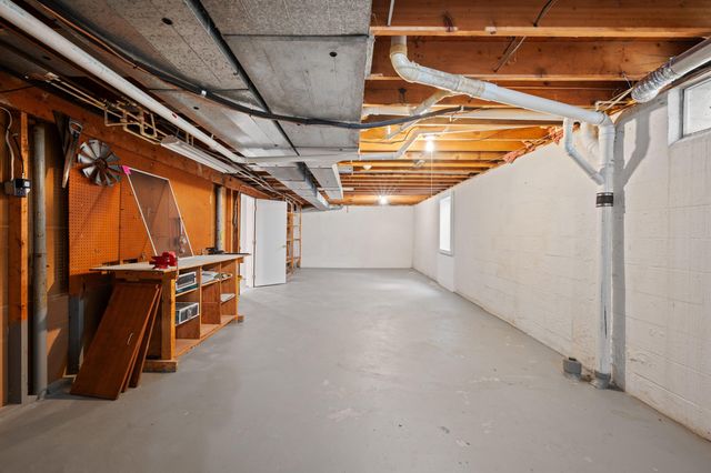 1639 Sioux Trail, Niles, MI 49120