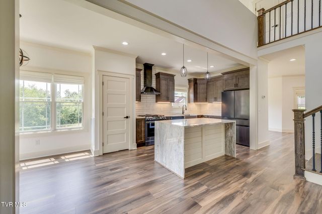 1007 Shadyside Drive, Kingsport, TN 37663