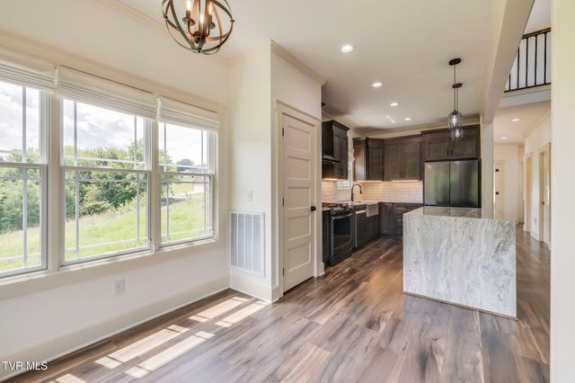 1007 Shadyside Drive, Kingsport, TN 37663