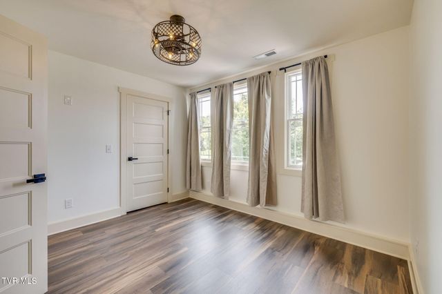 1007 Shadyside Drive, Kingsport, TN 37663