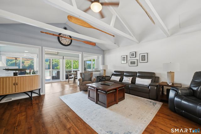 30 Waterview Drive, Danbury, CT 06811