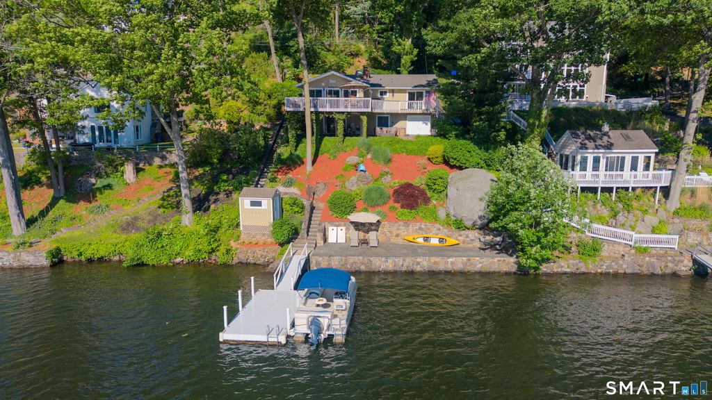 30 Waterview Drive, Danbury, CT 06811