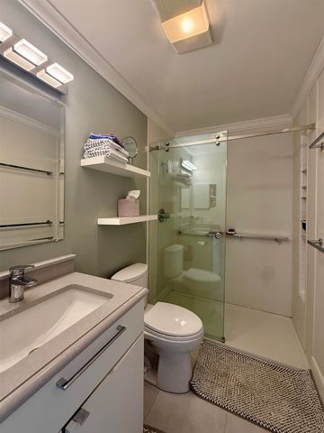 74 Hilltop Place, New London, NH 03257