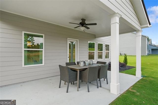 106 Shire Loop, Calhoun, GA 30701