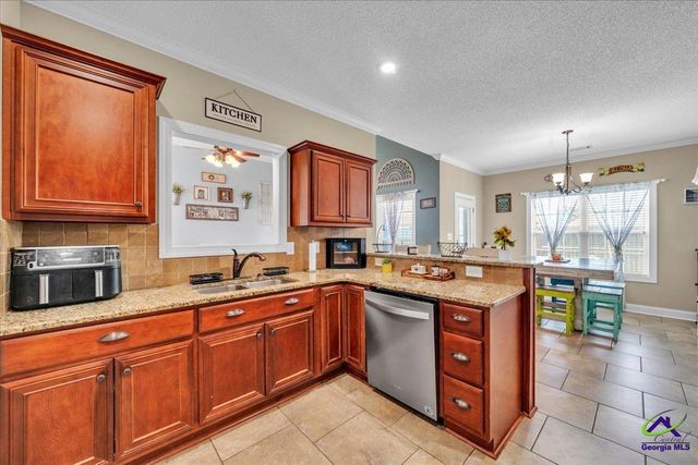 300 Post Oak Way, Warner Robins, GA 31088