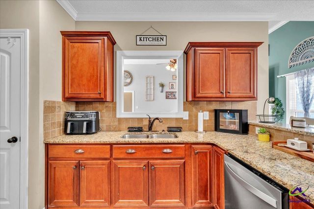 300 Post Oak Way, Warner Robins, GA 31088
