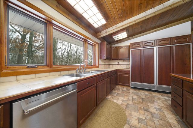 1203 W Mud Creek Road, Oregon, IL 61061