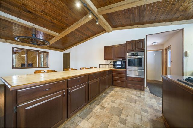 1203 W Mud Creek Road, Oregon, IL 61061