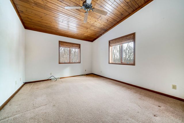 1203 W Mud Creek Road, Oregon, IL 61061