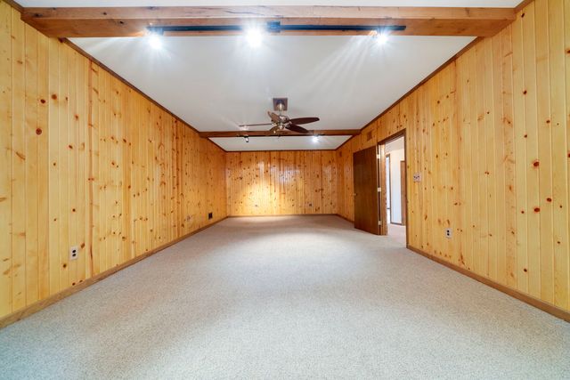 1203 W Mud Creek Road, Oregon, IL 61061