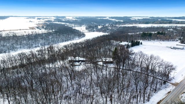 1203 W Mud Creek Road, Oregon, IL 61061