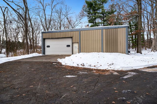 1203 W Mud Creek Road, Oregon, IL 61061