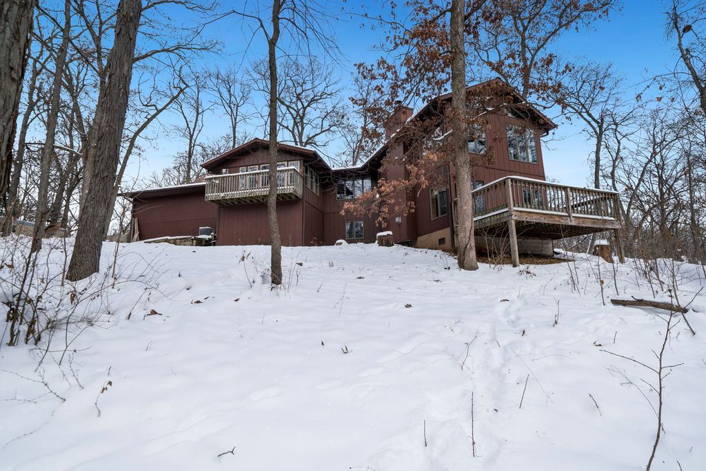 1203 W Mud Creek Road, Oregon, IL 61061