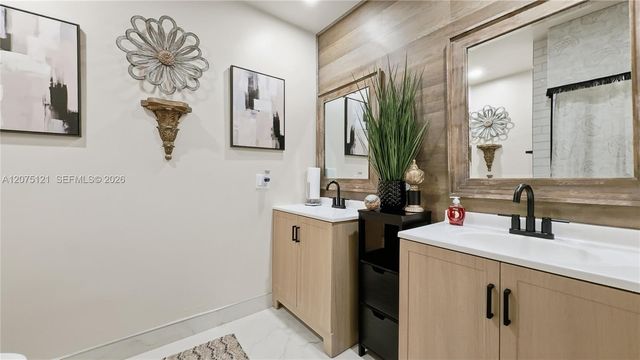 6620 SW 6th Street, Pembroke Pines, FL 33023