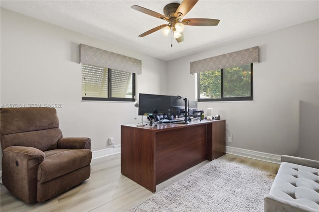 6620 SW 6th Street, Pembroke Pines, FL 33023