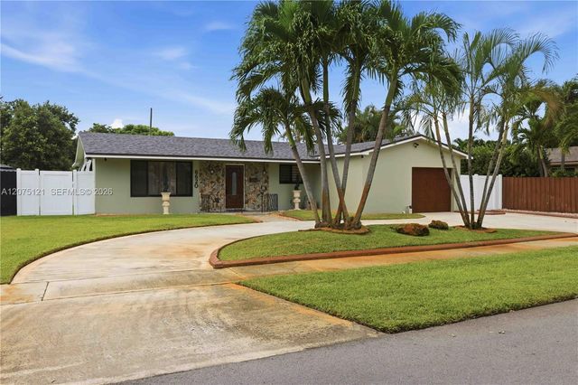 6620 SW 6th Street, Pembroke Pines, FL 33023