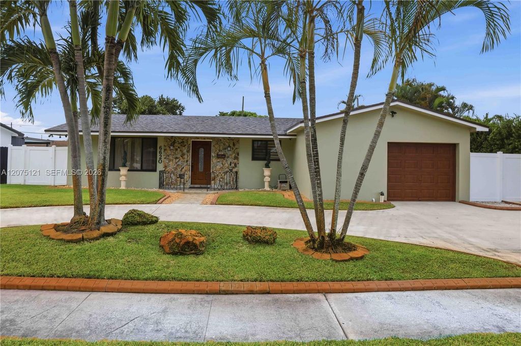6620 SW 6th Street, Pembroke Pines, FL 33023