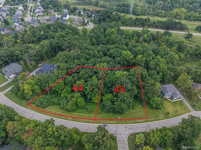 7513 Maple Ridge Drive, Independence Charter Township, MI 48346