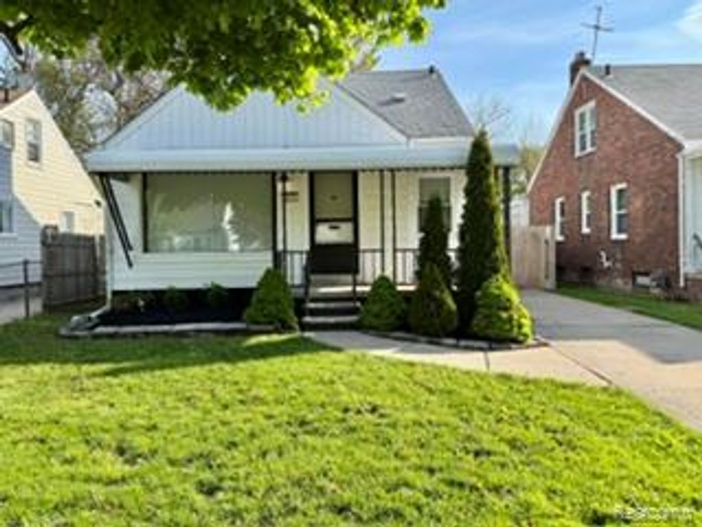 20221 Washtenaw, Harper Woods, MI 48225