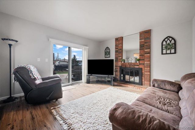 28992 Kathryn Street, Garden City, MI 48135