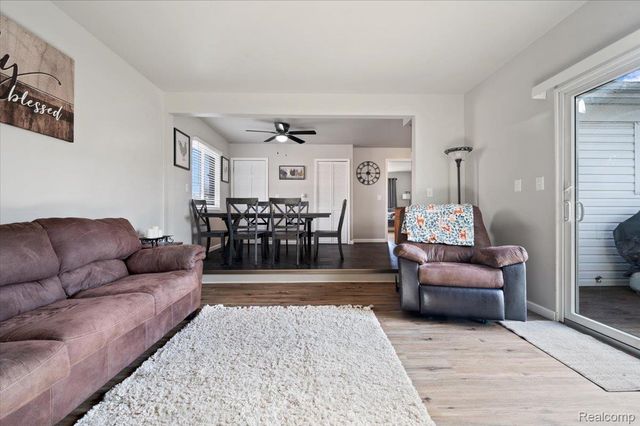 28992 Kathryn Street, Garden City, MI 48135