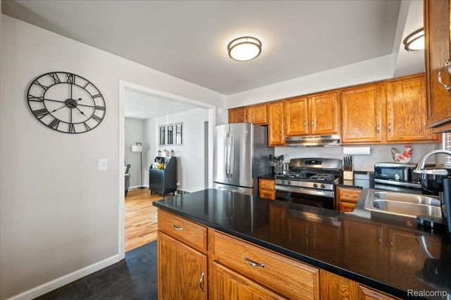 28992 Kathryn Street, Garden City, MI 48135