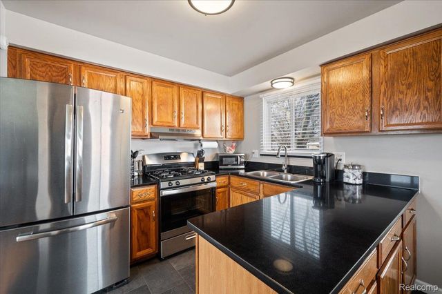 28992 Kathryn Street, Garden City, MI 48135