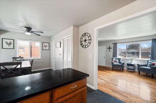 28992 Kathryn Street, Garden City, MI 48135