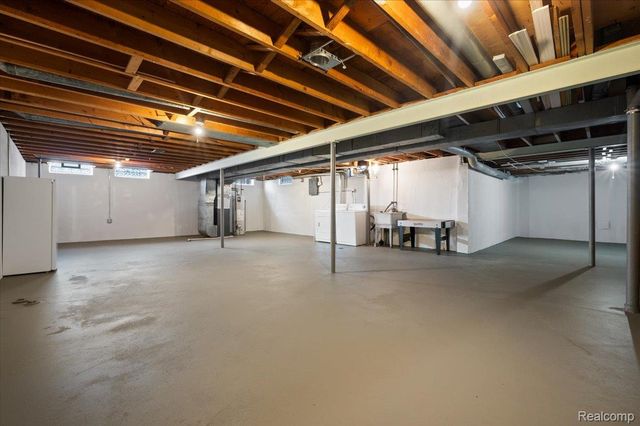 28992 Kathryn Street, Garden City, MI 48135