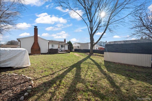 28992 Kathryn Street, Garden City, MI 48135